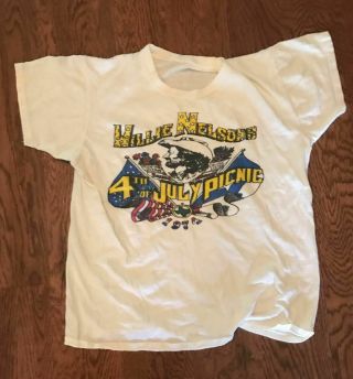 Willie Nelson 4th Of July Picnit T - Shirt 1974