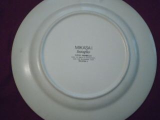 Set of 8 Mikasa Intaglio Arabella Rimmed Dinner Plates CACO1 EUC 5