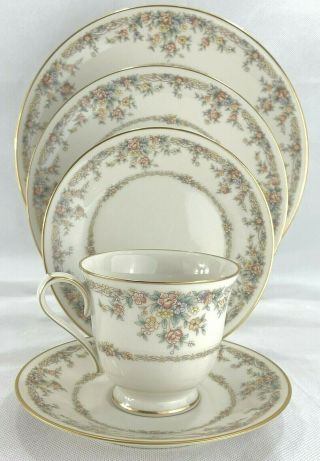 Noritake Gallery 20 PC SET (s) FOR 4 Place Settings Ivory 7246 Floral Gold 5