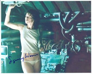 Sigourney Weaver Hand - Signed Alien 8x10 Authentic W/ Sexy Closeup In Panties