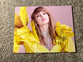 Taylor Swift Signed Autographed Photo With Lover