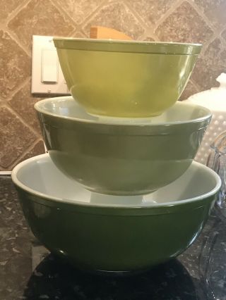 Vintage Pyrex Set Of 3 Mixing Bowls 402 403 404 Avacado Verde Green