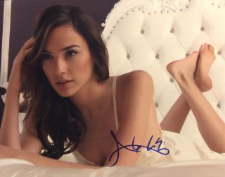 Gal Gadot Signed Autographed 8x10 Photo,