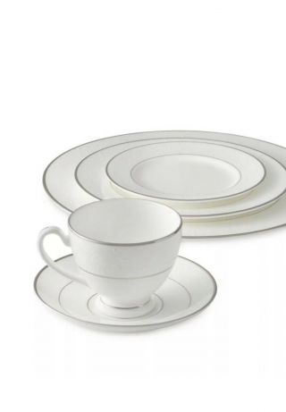 Waterford China Barons Court 5 Piece Place Setting