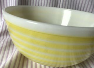 Vintage Pyrex 2 1/2 Quart 403 Mixing Bowl Rare Yellow Stripe 4