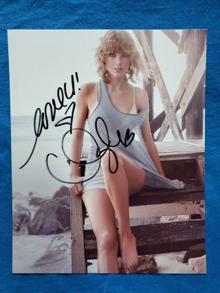 Taylor Swift Hand Signed Autograph Photo 8 " ×10 " With,  One Photo