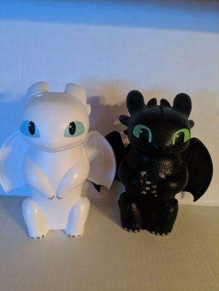How To Train Your Dragon Collectible Cups: Light Fury And Night Fury Rare