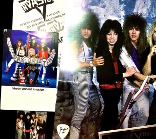 KISS/Vinnie Vincent Invasion 1988 Fan Club Kit w/VV Signed Xmas Card - Slaughter 7