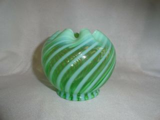 Rare Vintage Fenton Green Opalescent Spiral Optic Rose Bowl Vase
