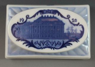 Lg Royal Copenhagen Porcelain Paperweight Of Magasin Du Nord C1920 W & W