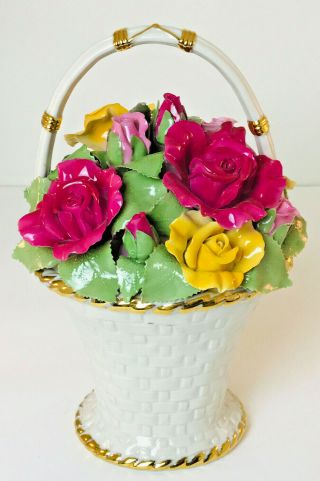 Vintage 1962 Royal Albert Old Country Roses Porcelain Basket Of Roses Music Box