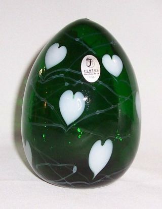 Fenton Glossy Green Glass With White Hanging Hearts (d.  Fetty) 1st.  Quality