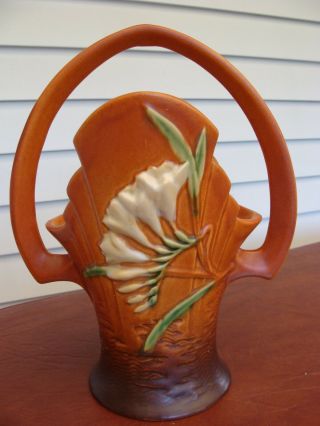 Vintage Roseville Art Pottery Brown Basket 392 - 10 " Tall Brown Art Decor Wow