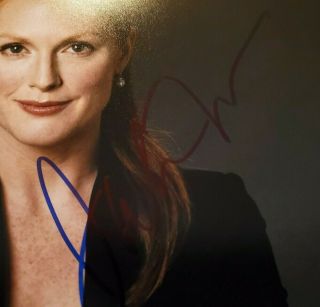 Sexy Cleavage Julianne Moore authentic signed autographed 8x10 photo holo 2