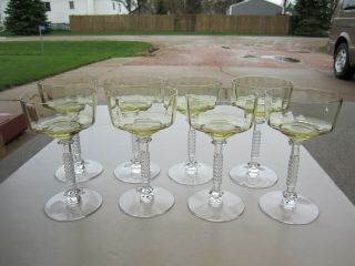 Set Of 8 Vtg Elegant Yellow Champagne Glasses With Knobby Clear Stems