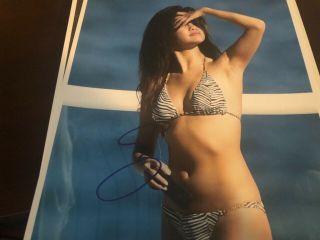 Selena Gomez Bikini Body Signed 8.  5 X 11 Auto Autograph W/ Holo