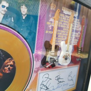 QUEEN Freddie Mercury 3 Miniature Guitar and mini gold LP Shadowbox signed print 4