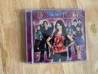 Victoria Justice Signed Victorious Cd Booklet