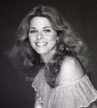 Lindsay Wagner 8x10 To 24x36 Photo Poster Canvas Wall Adhesive By Langdon Hl552