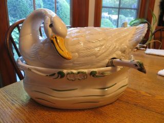 Vintage Bassano Italy Swan Soup Tureen Server Bowl Centerpiece Swan Ladle
