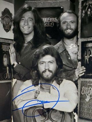Barry Gibb Hand Signed 8x10 Photo W/ Holo Bee Gee 