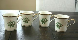 Lenox Holiday Christmas Coffee Tea Mugs Set Of 4 Holly Design W/ Gold Trim 10oz