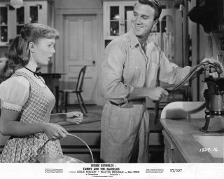 Debbie Reynolds & Leslie Nielson " Tammy And The Bachelor " 1957 - Movie Still