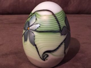 1976 Orient And Flume Purple Flower W/vines Egg Shaped Paperweight Signed