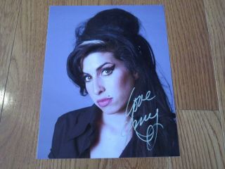 Amy Winehouse Autographed 8x10 Photo Signed