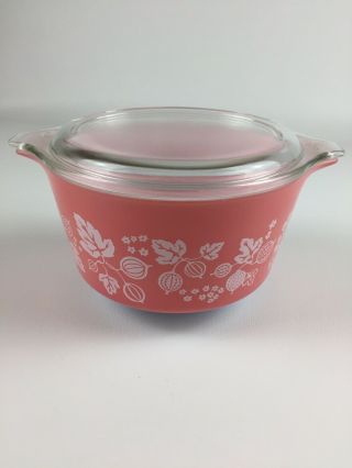 VINTAGE Pyrex Pink Gooseberry 2.  5 Qt & 1.  5 Qt Casserole Dish Set w/ Lids 473 475 4
