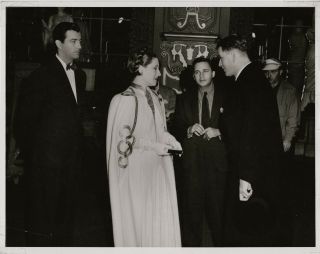 Norma Shearer,  Robert Taylor & Mervyn Leroy Discuss A Scene Orig 1940 Candid