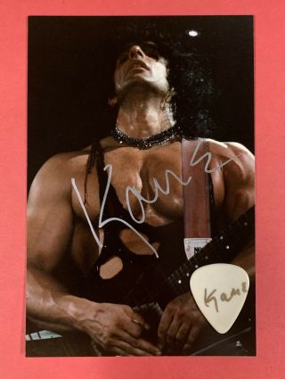 1980s Heavy Metal Guitarist Kane Roberts Signed 4”x6” Photo W/ Pick Alice Cooper