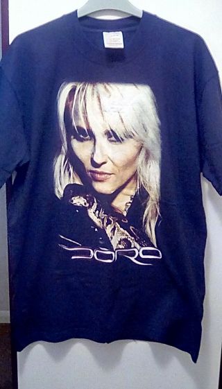 Doro Pesch Calling The Wild Official T Shirt Size Large