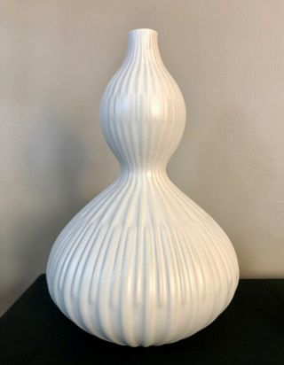 3 Jonathan Adler White Vases Ribbed Gourd Shaped Matte Finish Pottery Peru 7