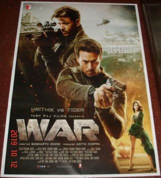 War (2019) Hrithik Roshan Tiger Shroff Vaani Kapoor Bollywood 27 X 38 Poster 1