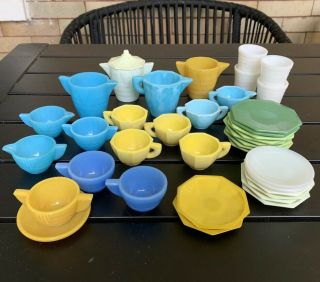 Vtg Set (38) Akro Agate Glass Yellow Blue Green Kids Childs Tea Pitchers Plates