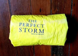 Rare 2000 The Perfect Storm Movie Promo Poncho - George Clooney Mark Wahlberg