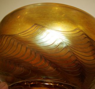 Gold Aurene Feathered Signed Art Glass Bowl By Robert Held Canada