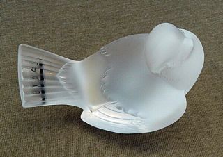 Large Lalique Crystal Sparrow Head Up Signed Orig.  Label