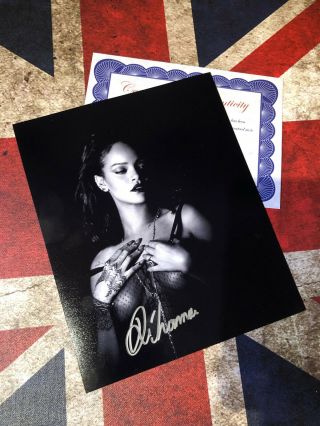 Rihanna Sexy Hand Signed 10 X 8 Photo - Autograph &