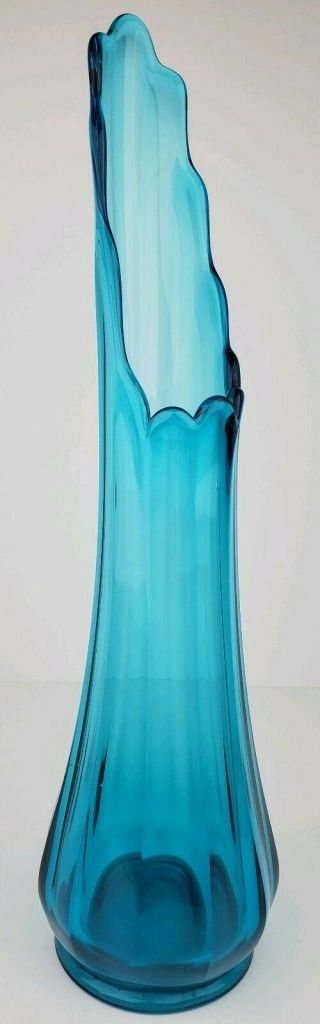 Vintage Le Smith Simplicity Mid Century Modern Blue Art Glass Stretch Swung Vase