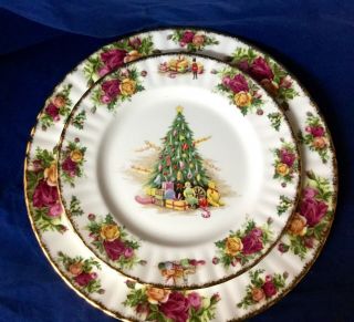 Royal Albert Old Country Roses Christmas Magic Sald Plate England Have 5