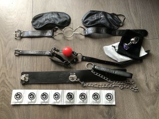William Control Bdsm Fetish Set Gag Blindfold Collar Lead Plug Condoms