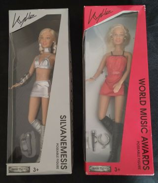 2 Kylie Minogue Dolls Poseable Figures Silvanemesis/world Music Awards 2003 Rare