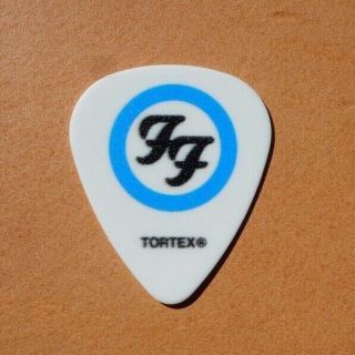 Foo Fighters - Mega Rare Def Leppard Fun Guitar Pick White