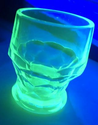 Vaseline Vintage Green Uranium Glass Set 6 Goblet Drinking Small Glasses - Glows