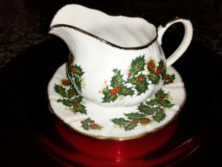 England Queens Rosina Yuletide Gravy Boat And Saucer Plate