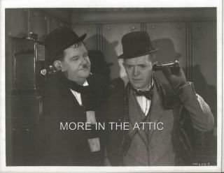 Stan Laurel And Oliver Hardy The Fixer Uppers Hal Roach Film Still 3