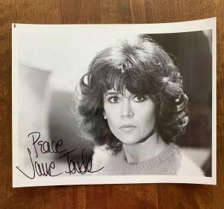 Jane Fonda - Autographed/signed 8 X 10 Photo