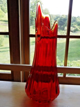 Large Vintage Mid - Century Red Ribbed Swung Art Glass Vase No Tag 18.  5 " Tall